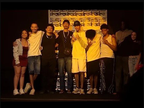 Compilado NOITE DE POESIA - Artistas: Alan, Castro, Neto, Gustavin, Lara, Marac e Idi.